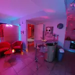 Un Sejour Romantique En Couple Avec Jacuzzi Prive Chromotherapie Jardin Maison Privee * Ychoux